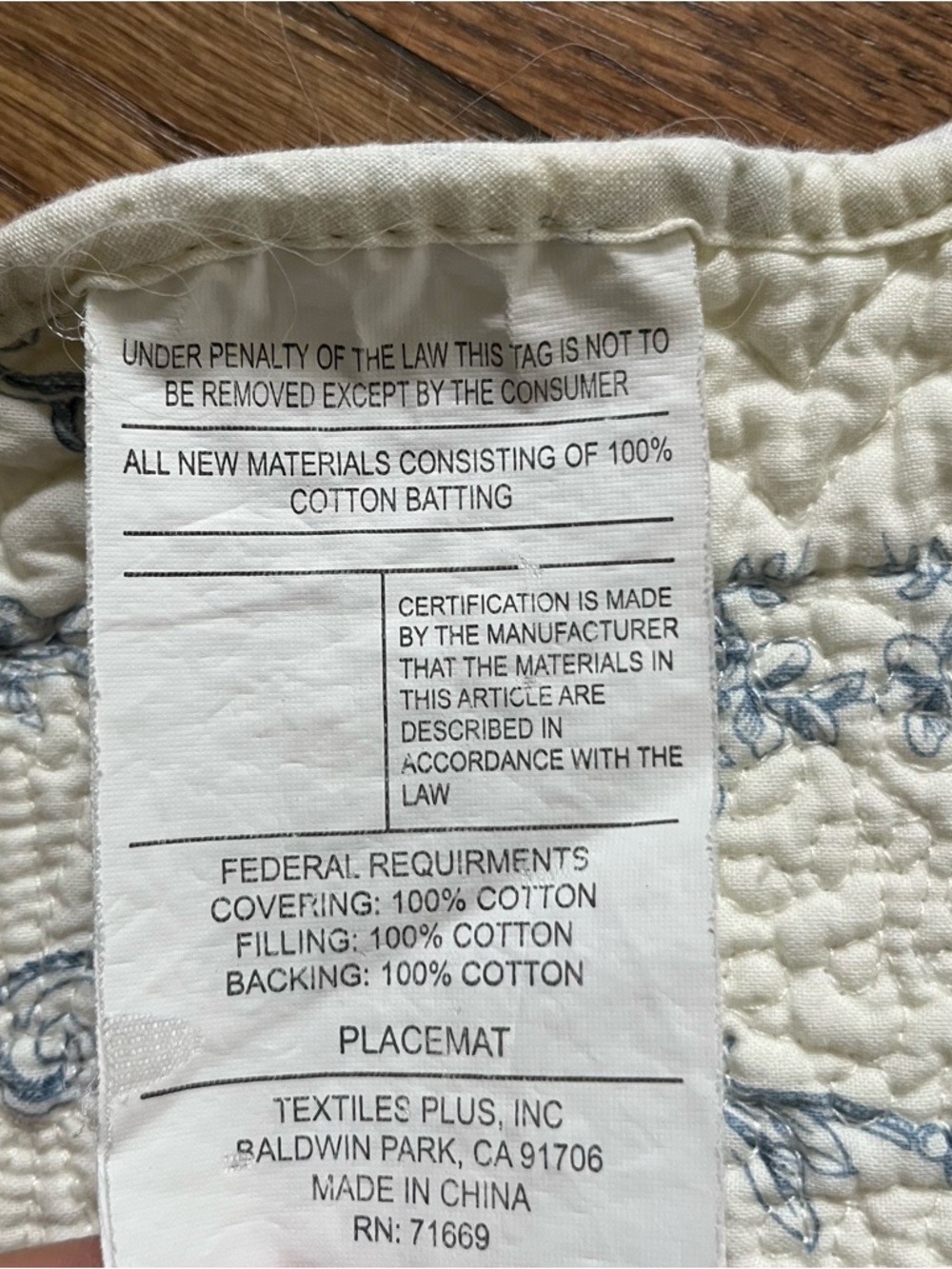 Scalloped Quilted Placemat Set Blue Toile Classic Cottagecore Shabby Chic Decor - Picture 3 of 3